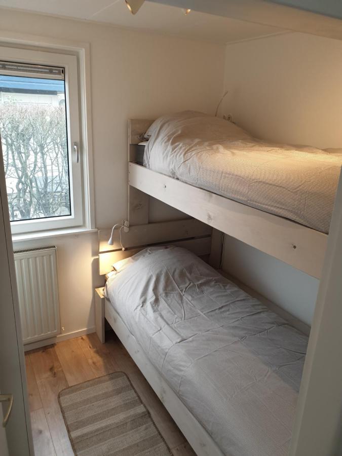 Vakantiewoning 2 Aan Zee , 400 Meter Van Het Strand Заутеланде Экстерьер фото